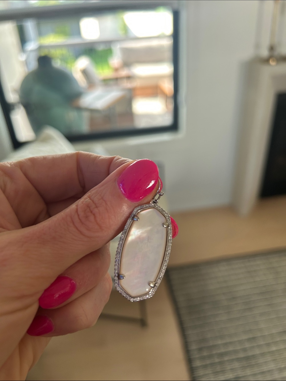 Kendra Scott Iridescent White Mother-of-Pearl Drop Earrings with Pavé Halo - Picture 2 of 3